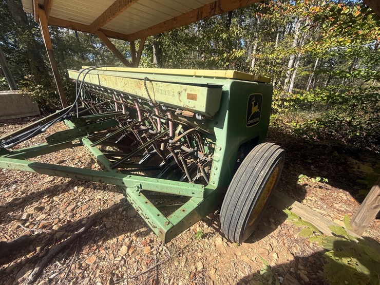 john-deere-8300-image-4