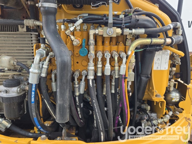 2010-caterpillar-303c-cr-image-45