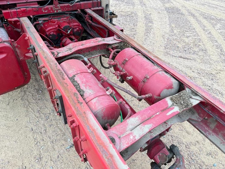 mack-dm690s-image-41