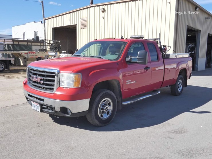2007-gmc-sierra-2500hd-image-2