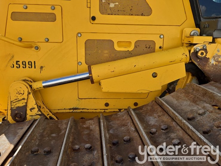 2023-komatsu-d61px-image-25