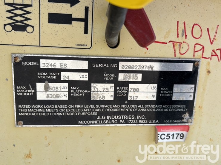 2015-jlg-3246es-image-20