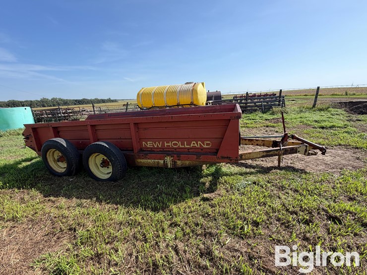 new-holland-790-image-4