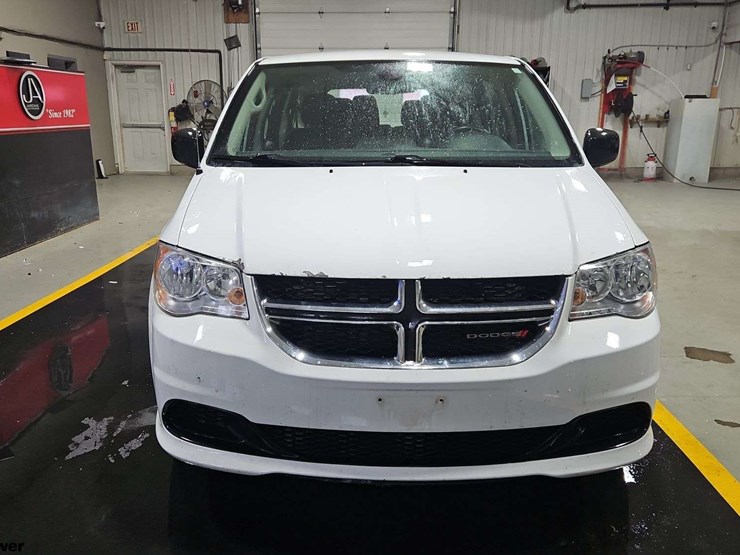dodge-grand-caravan-image-8