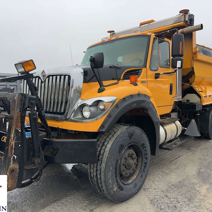 INTERNATIONAL WORKSTAR 7600