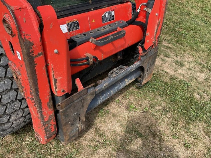 2025-kubota-ssv65-image-12