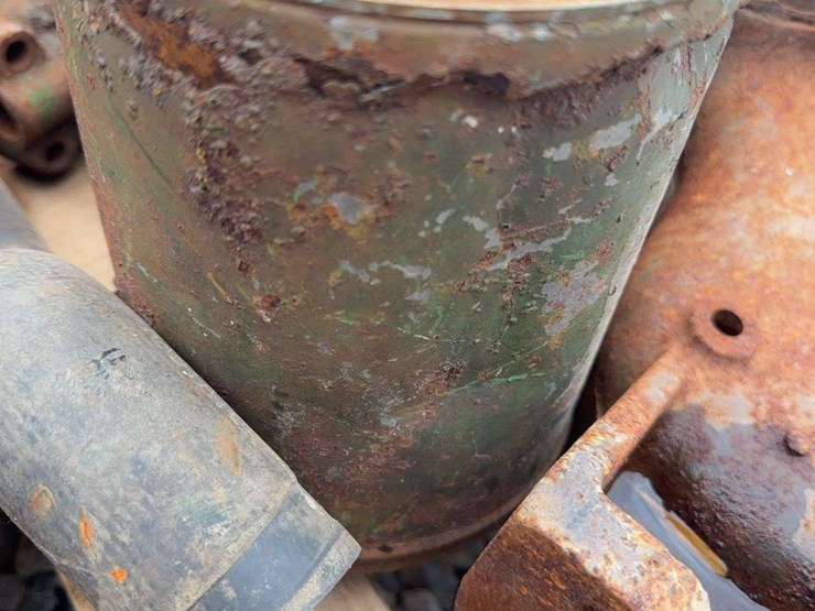 pallet-of-miscellaneous-parts.-image-7