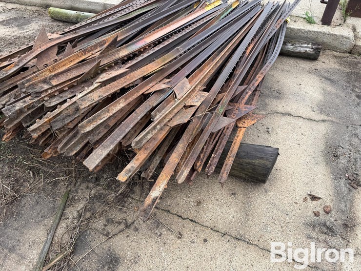 steel-t-posts-image-9