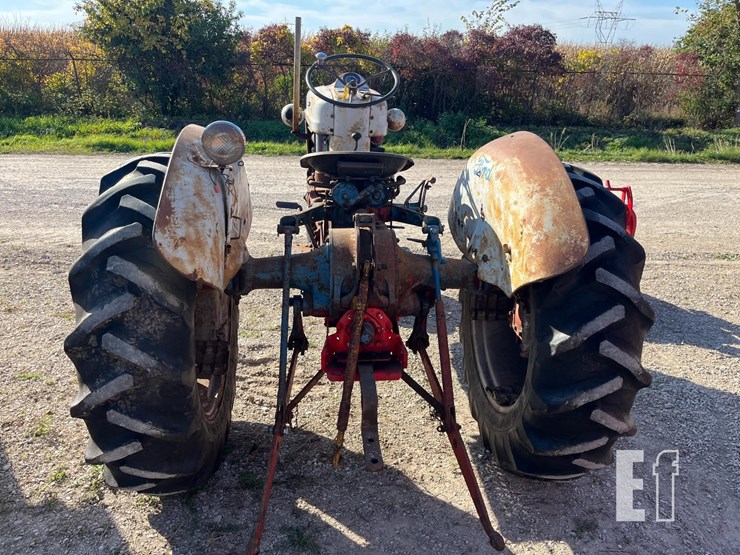 ford-900-image-3