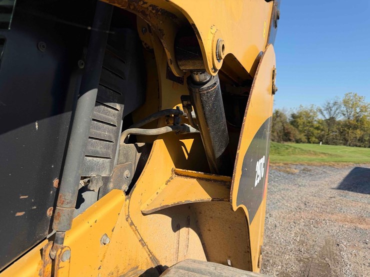 caterpillar-297c-image-10