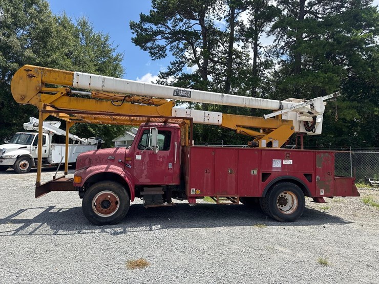 2000-international-4900-image-2