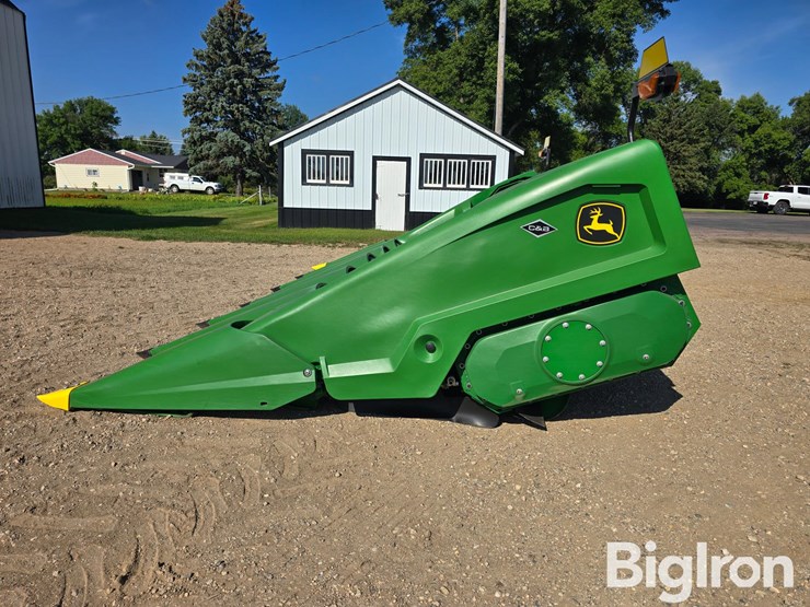 2023-john-deere-c6r-image-8