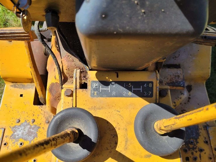 1965-john-deere-300-image-9