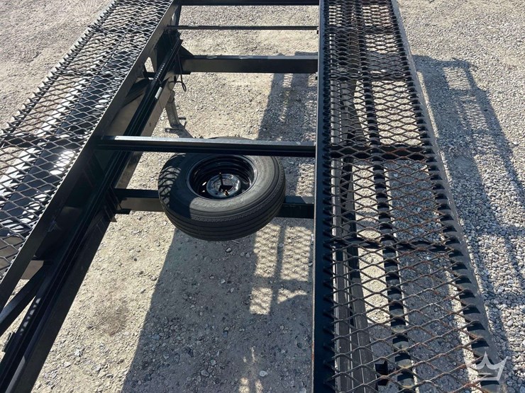 2024-kaufman-fw-37k56lpd-tri-axle-car-hauler-trailer-image-10