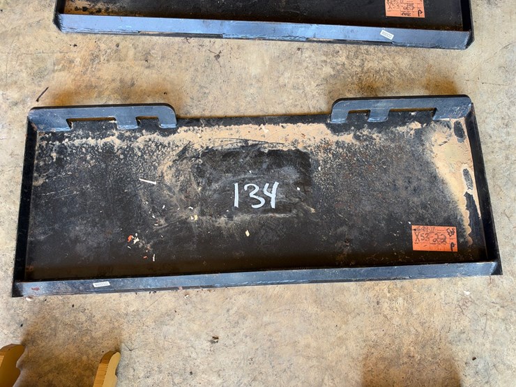 #134-•-steel-skid-steer-quick-attach-mounting-plate-image-1