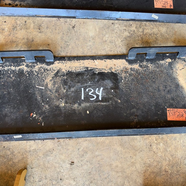 #134 • Steel Skid Steer Quick-Attach Mounting Plate