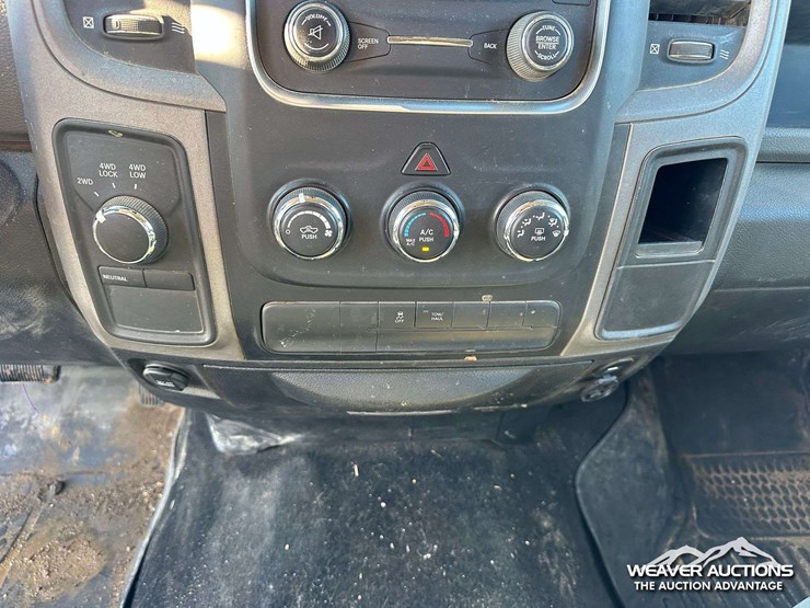 2016-dodge-1500-image-21