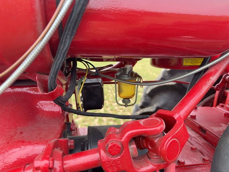 farmall-560-hi-clear-image-29