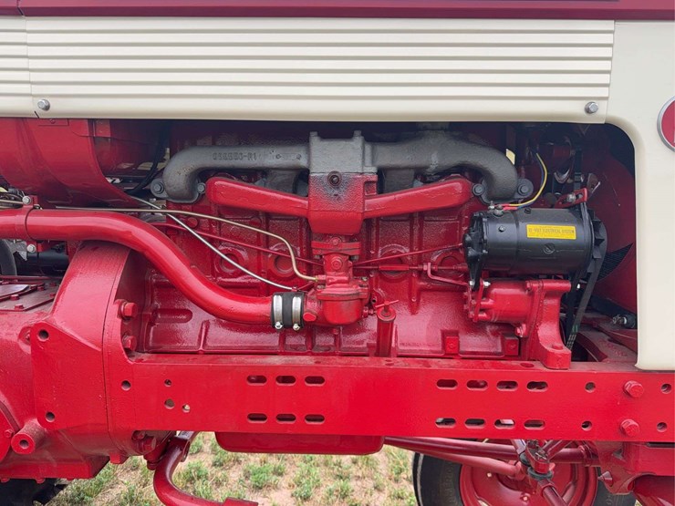 farmall-560-hi-clear-image-30