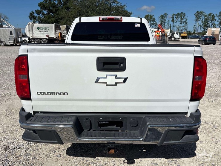 2015-chevrolet-colorado-ext.-cab-pickup-truck-image-24