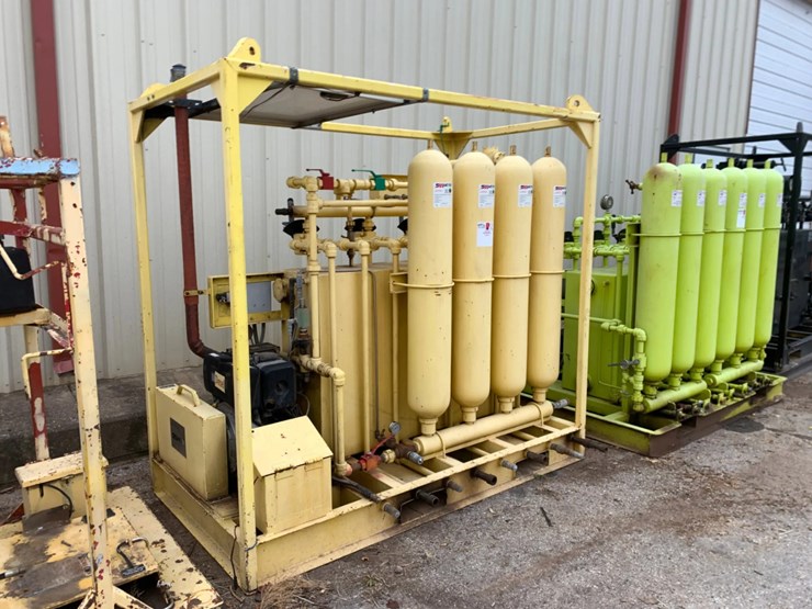 meyer-4-station-4-bottle-accumulator-image-1