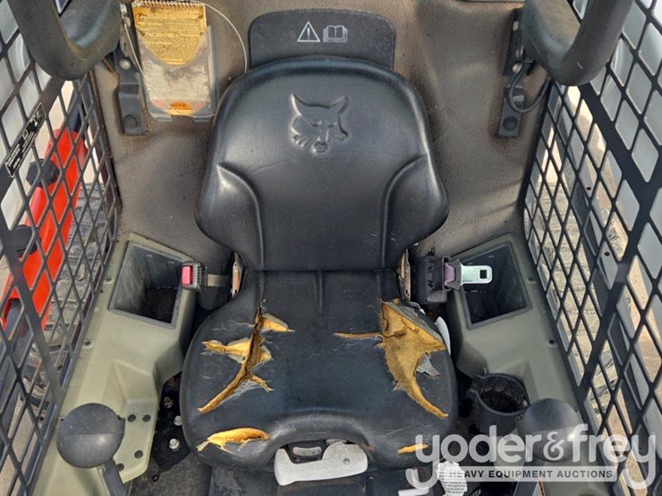 2017-bobcat-s590-image-42