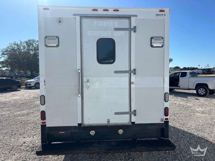 2016-ford-e-450-mobile-command-center-image-24