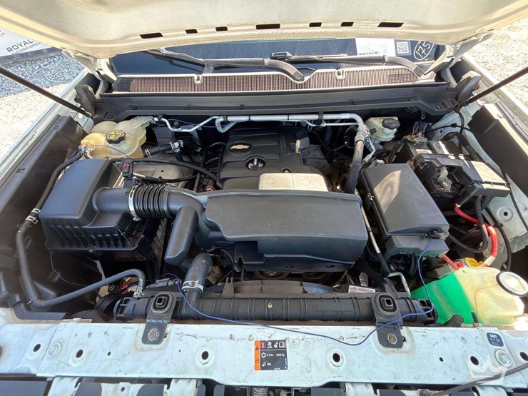 2015-chevrolet-colorado-ext.-cab-pickup-truck-image-7