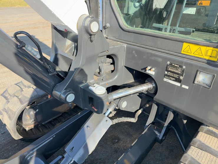 2023-bobcat-e60-image-16