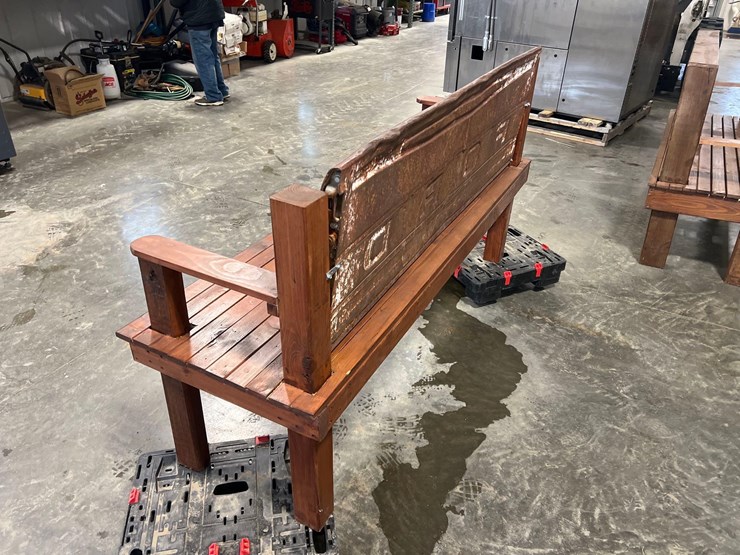 ford-tailgate-bench-image-7
