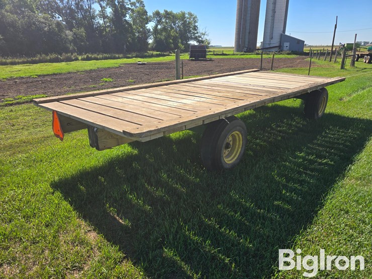 john-deere-flat-rack-image-5