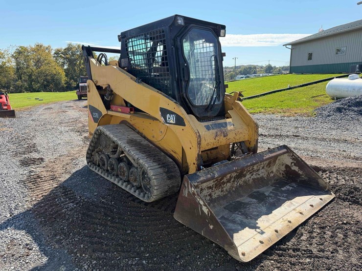 2010-caterpillar-257b2-image-7