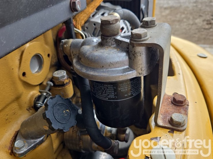 2010-caterpillar-303c-cr-image-37