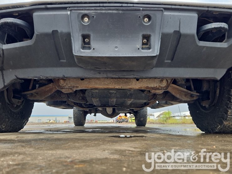 2015-chevrolet-silverado-2500-image-13
