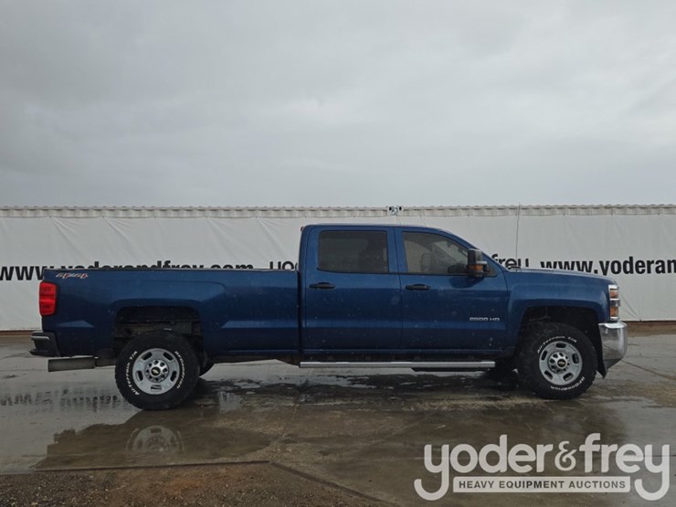 2015-chevrolet-silverado-2500-image-6