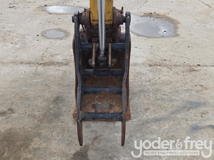 2010-caterpillar-303c-cr-image-25