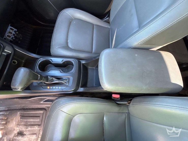 2015-chevrolet-colorado-ext.-cab-pickup-truck-image-16