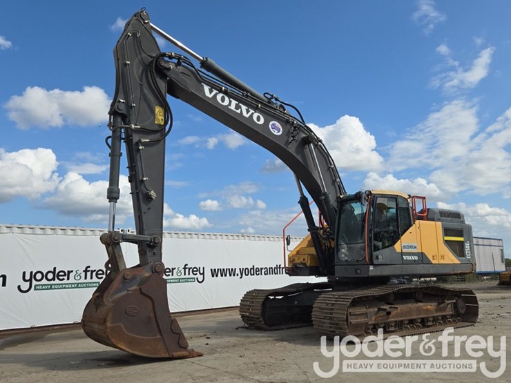 2016-volvo-ec350el-image-1