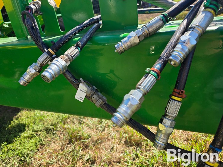 2017-john-deere-1765-image-13