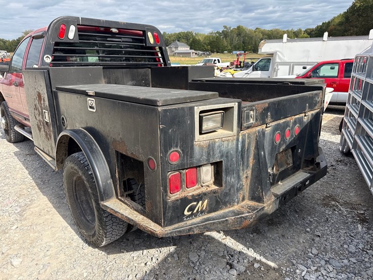 2005-dodge-3500-image-8