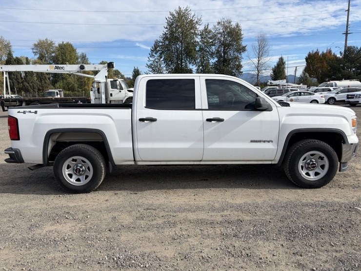 2014-gmc-sierra-1500-crew-cab-4x4-pickup-image-3