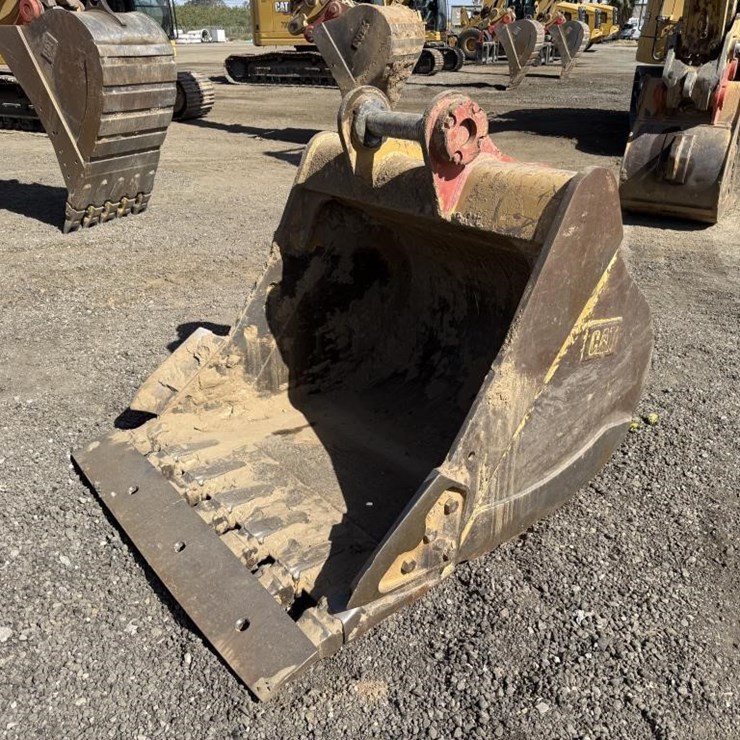 CATERPILLAR 24