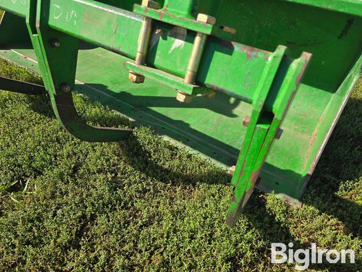 john-deere-7-image-10