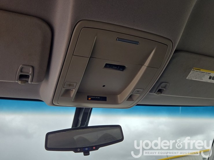 2015-chevrolet-silverado-1500-image-40