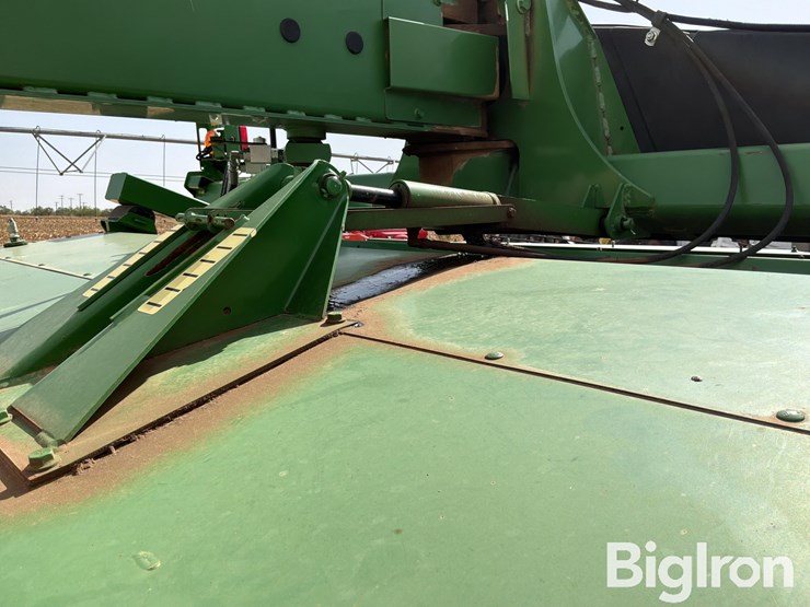 2020-john-deere-956-image-19