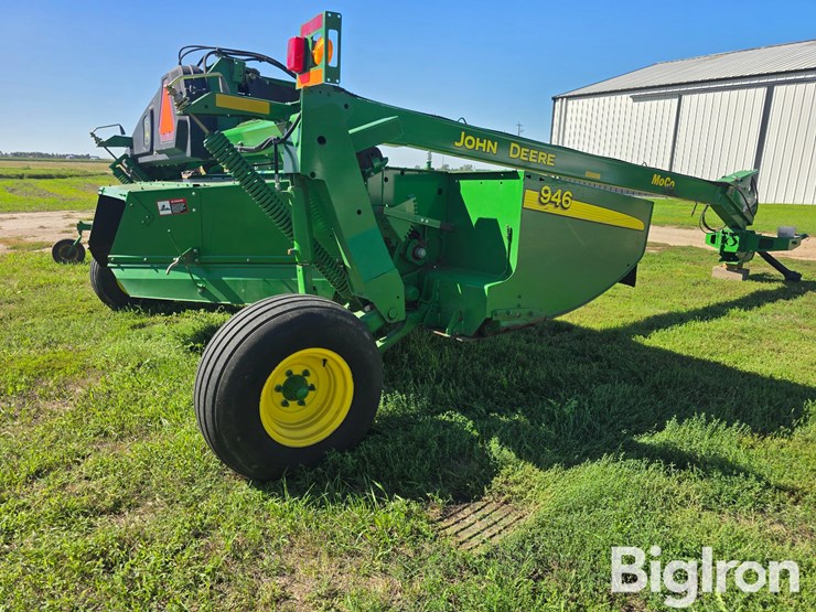 2014-john-deere-946-image-5
