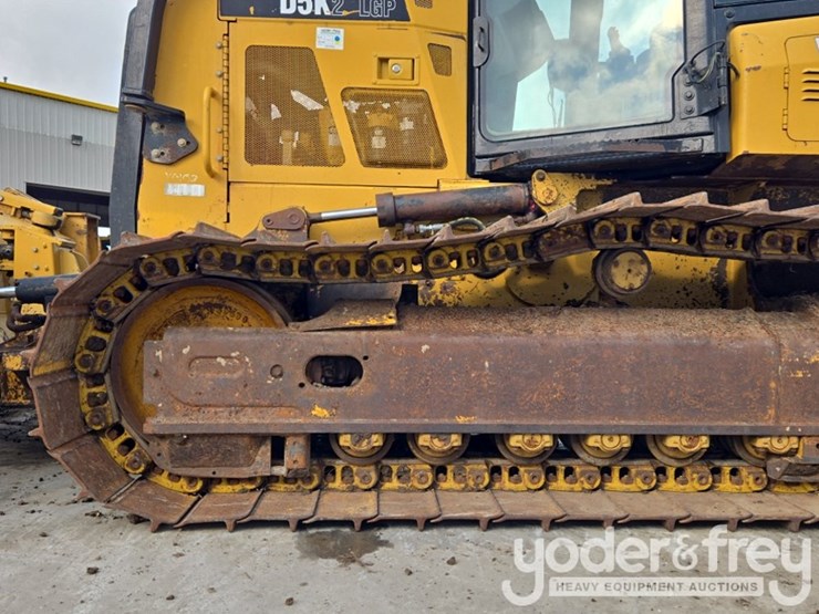 2014-caterpillar-d5k2-lgp-image-9