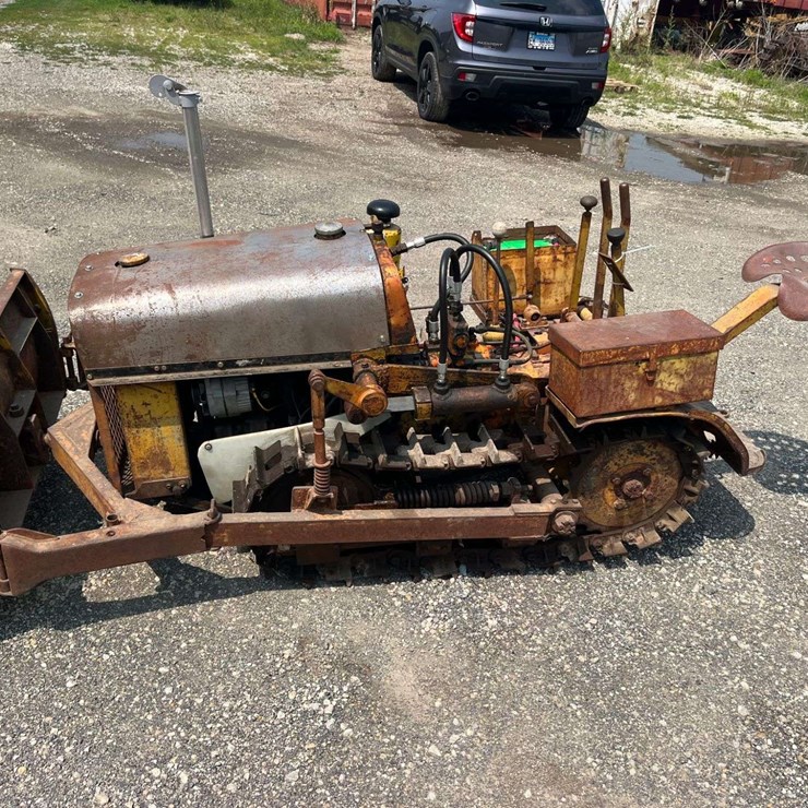 Beetle Narrow Gage Trail Tractor
