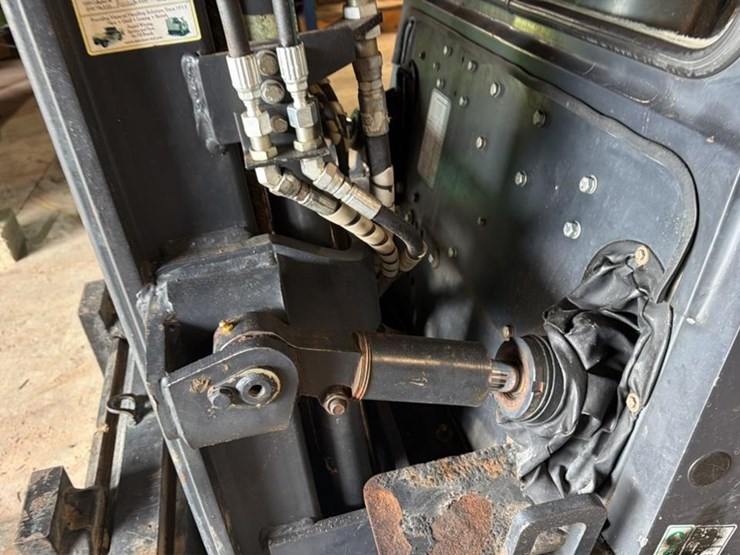 2018-doosan-g30g-image-31