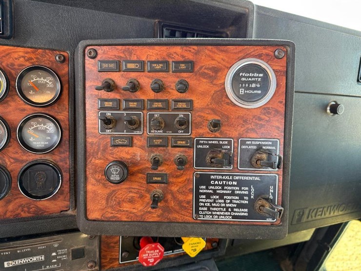 2000-kenworth-t800-image-64
